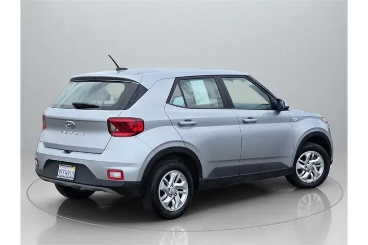 $15995 : Hyundai VENUE 2023 SE 4dr Cr image 8