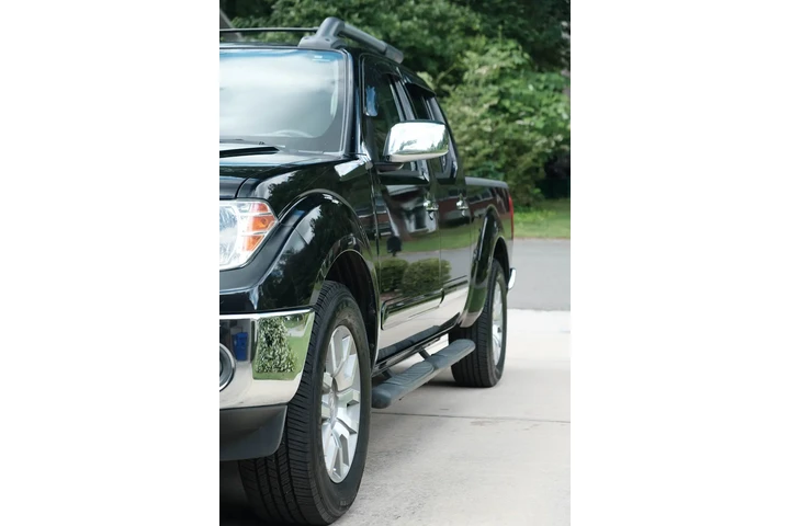 $8000 : 2012 Nissan Frontier SL 4D V6 image 6