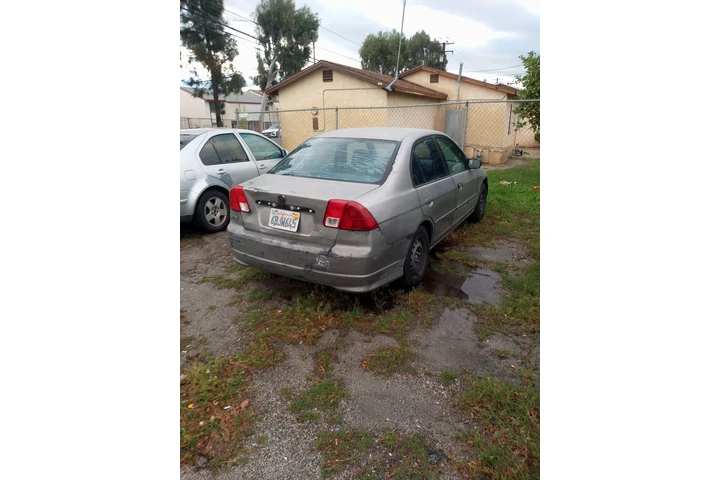 $1800 : Limpio and on hanf image 2