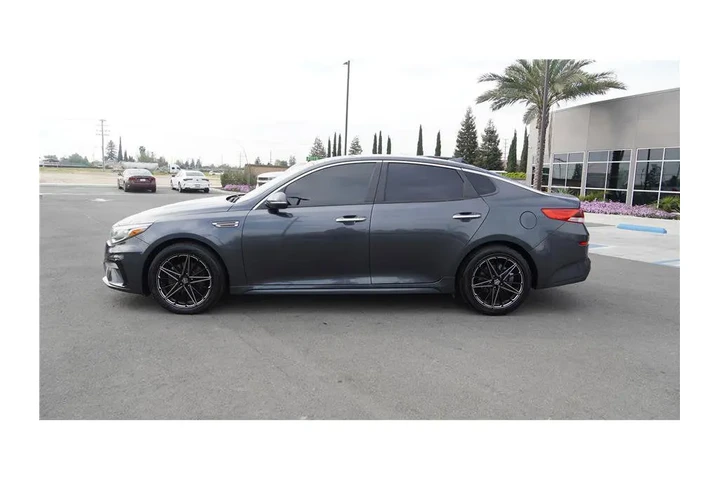 $15484 : 2020 Optima LX image 9