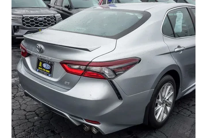 $27895 : Toyota Camry 2023 SE 4dr Sed image 5