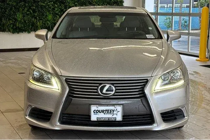 $15995 : Lexus LS 460 2013 4dr Sedan image 9