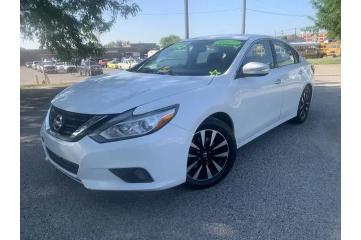 $8995 : 2018 Altima 2.5 SL image 2