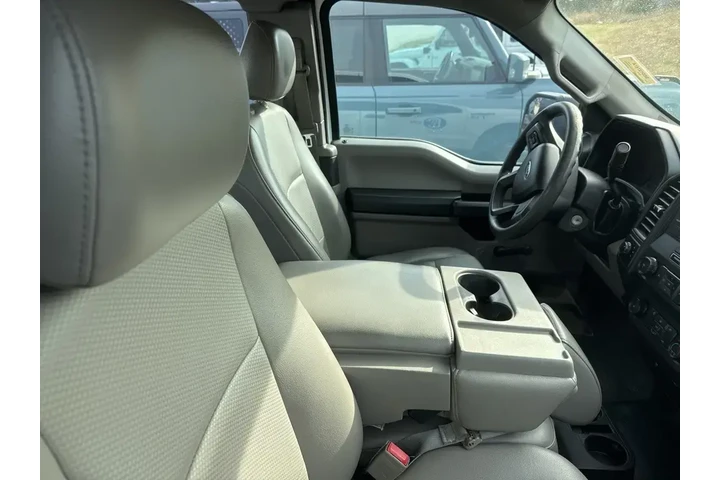 $22388 : Ford F-150 2018 4x4 Lariat 4 image 4