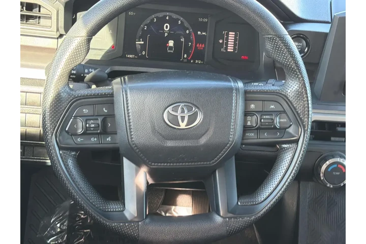 $37540 : Toyota Tacoma 2025 4x4 SR5 4 image 9