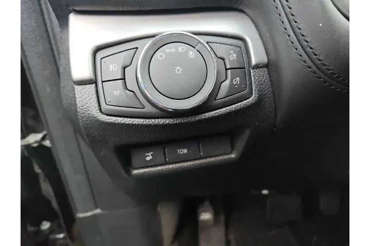 $18298 : Ford Explorer 2017 AWD Plati image 9