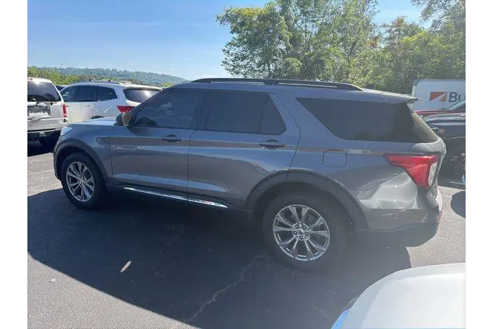 $25899 : Ford Explorer 2022 AWD XLT 4 image 5