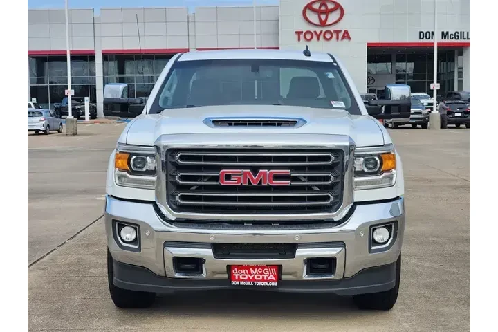 $38731 : GMC Sierra 2500HD 2019 4x4 S image 2