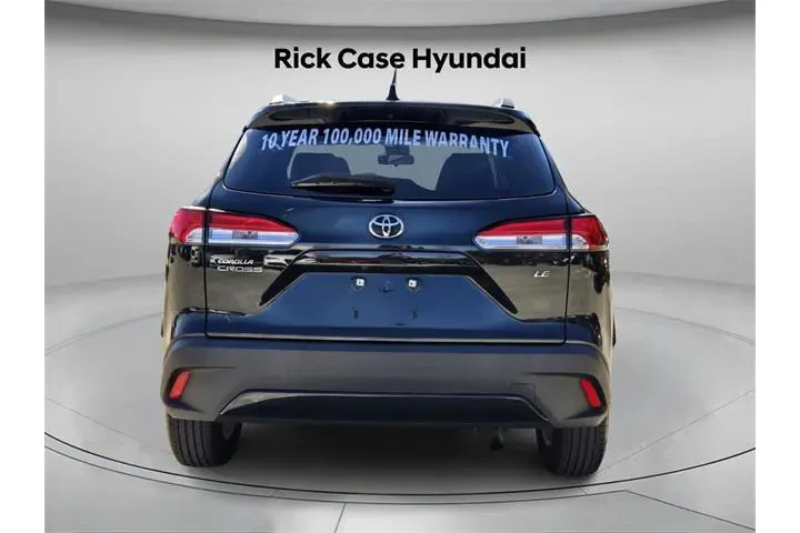 $19226 : Toyota Corolla Cross 2022 LE image 6
