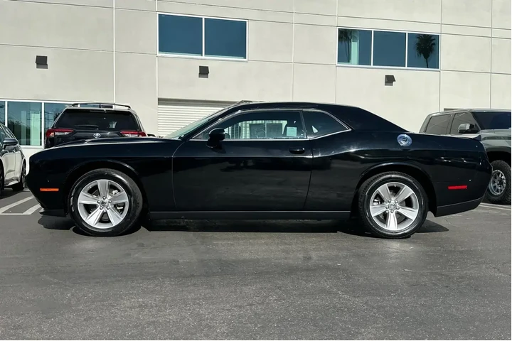 $19888 : Dodge Challenger 2023 SXT 2d image 7