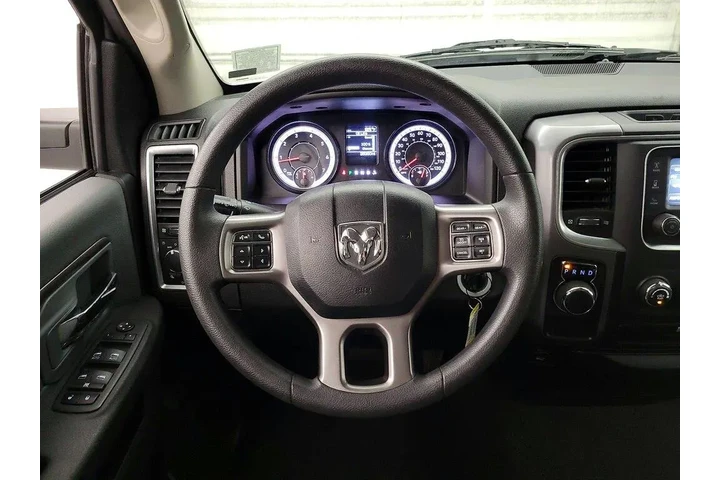 $25998 : Ram 1500 Classic 2024 4x2 SL image 10