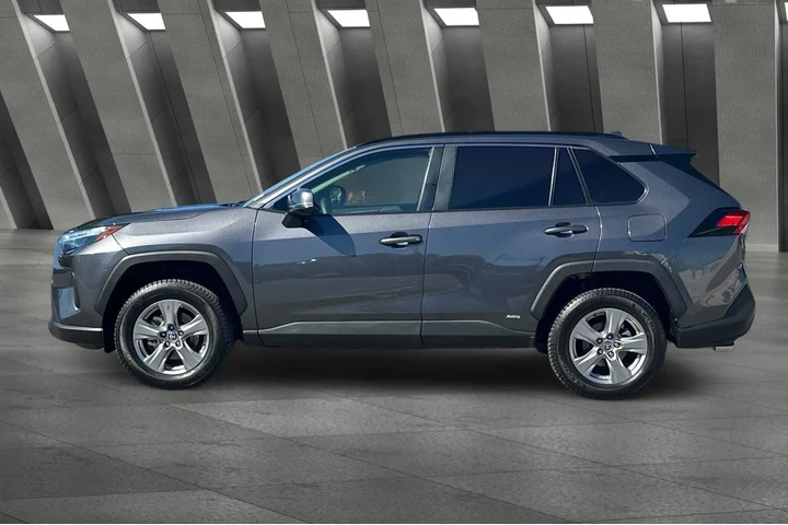$36900 : Toyota RAV4 Hybrid 2024 AWD image 8