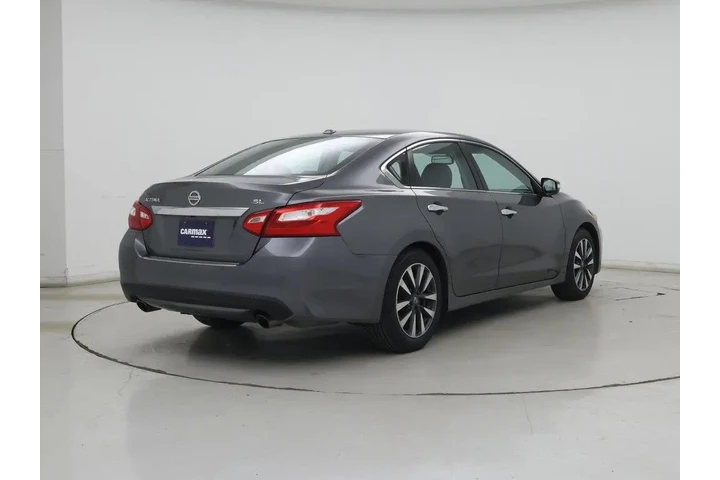 $15998 : Nissan Altima 2016 2.5 SL 4d image 8