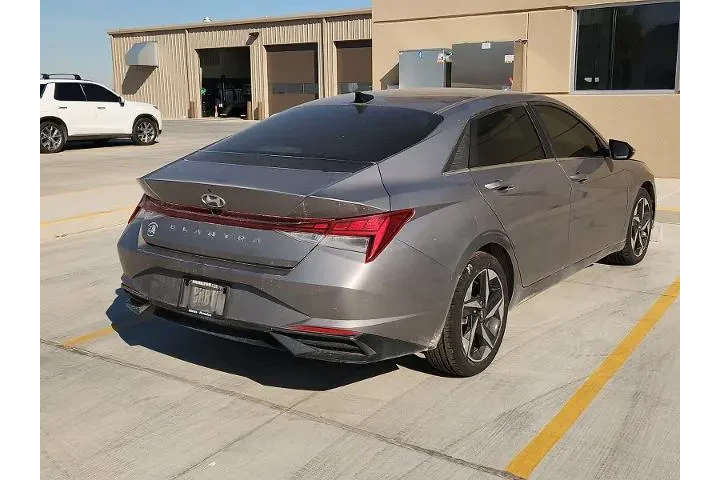 $21995 : Hyundai ELANTRA 2022 SEL 4dr image 4