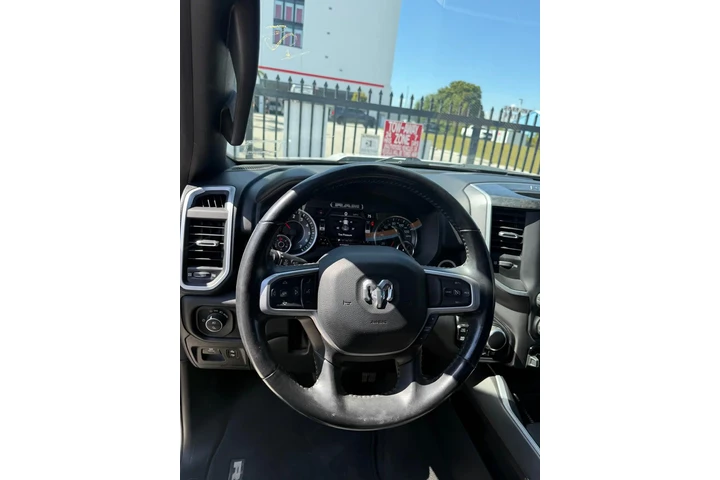 $29900 : RAM 1500 CREW CAB 🛻 image 6