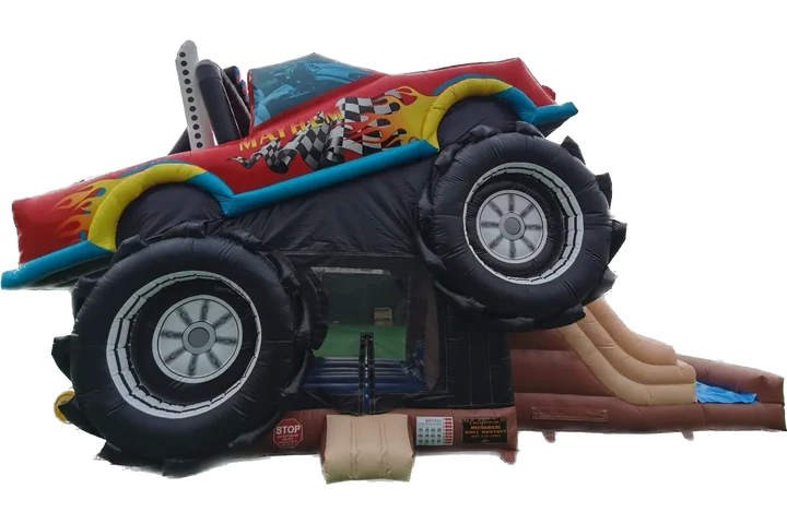Farmtable-bounce house w/slide image 3