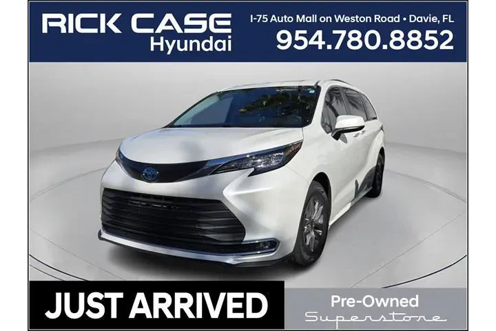 $32199 : Toyota Sienna 2022 XLE 8-Pas image 1
