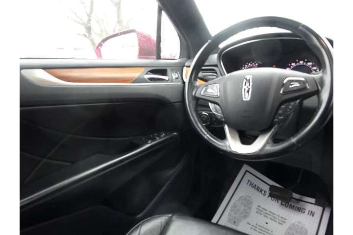 $10900 : 2017 MKC Select AWD image 10