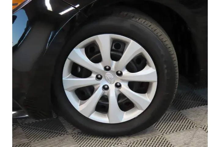 $22660 : Toyota Corolla 2024 LE 4dr S image 4