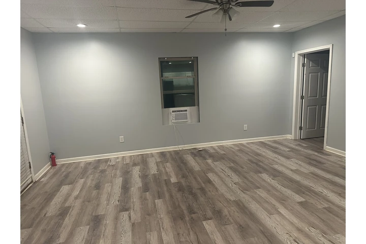 $1600 : Rento basement- Lawrenceville image 4