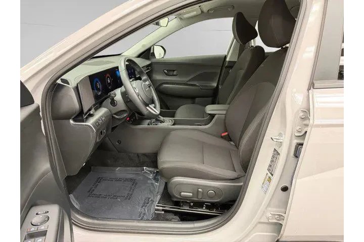 $25588 : Hyundai KONA 2025 AWD SEL 4d image 9