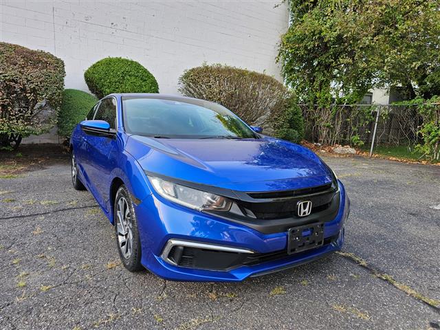 $2000 : Honda Civic 2020 image 2