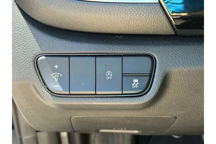 $21988 : Kia Seltos 2024 S 4dr SUV image 5