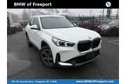 BMW X1 2023 AWD xDrive28i 4d en Long Island