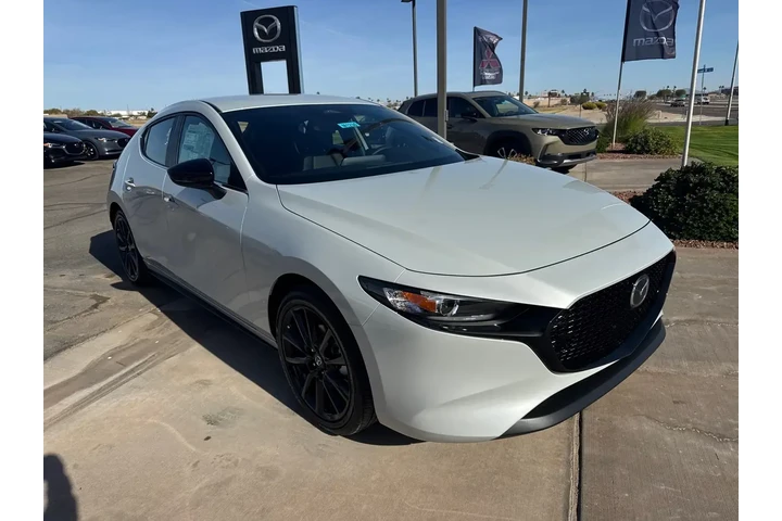 $22999 : Mazda Mazda3 Hatchback 2025 image 3