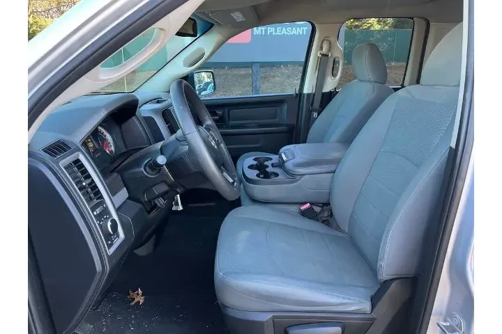 $18990 : Ram 1500 2018 4x2 Express 4d image 7