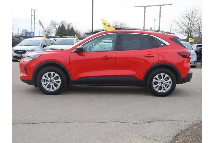 $20677 : Ford Escape 2024 AWD Active image 5