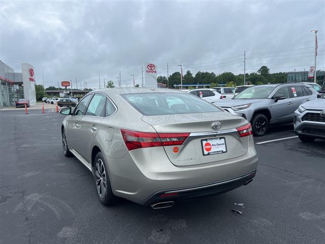 $17690 : PRE-OWNED 2016 TOYOTA AVALON image 5