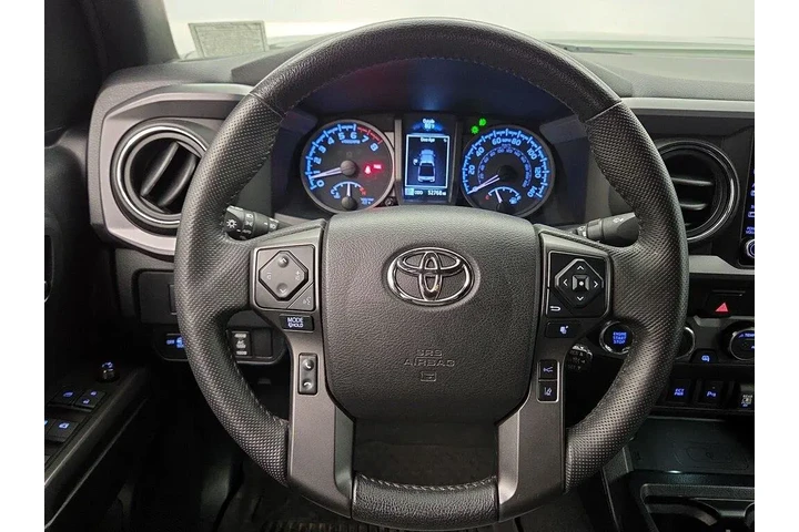 $36998 : Toyota Tacoma 2021 4x4 TRD O image 10
