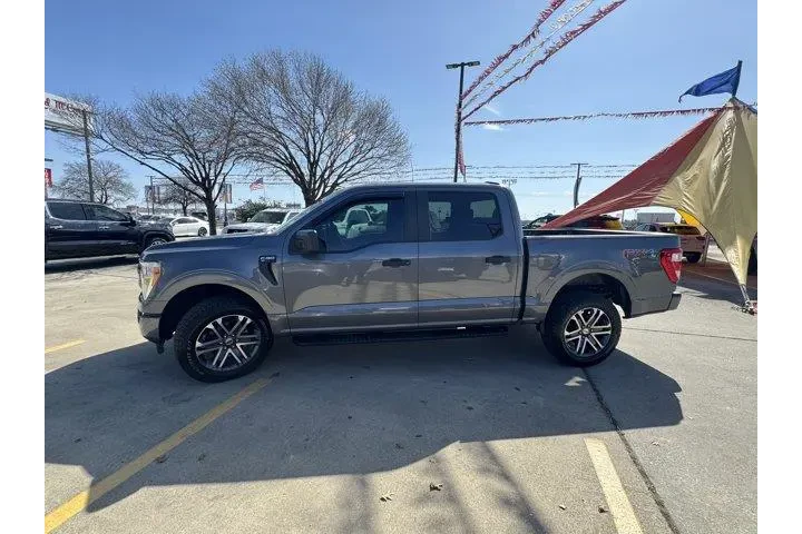 $29874 : Ford F-150 2021 4x4 XL 4dr S image 10