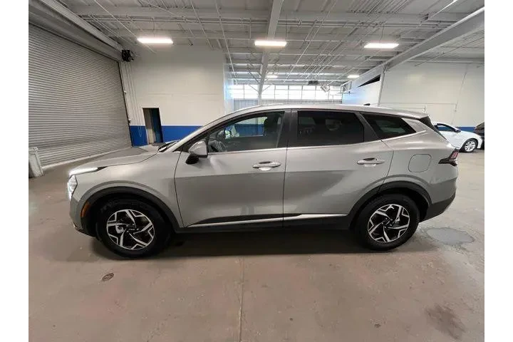 $19964 : Kia Sportage 2024 LX 4dr SUV image 6