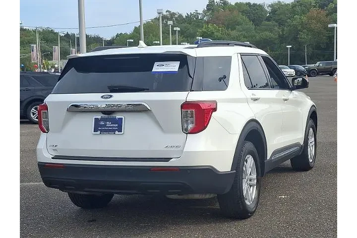 $34478 : Ford Explorer 2023 AWD XLT 4 image 6