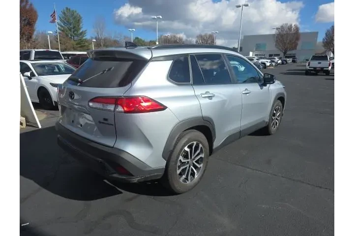 $29993 : Toyota Corolla Cross Hybrid image 8