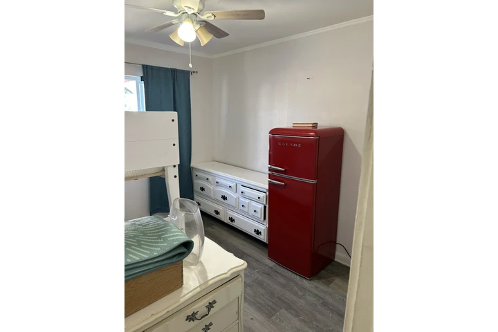 $650 : Cuarto compartido image 1