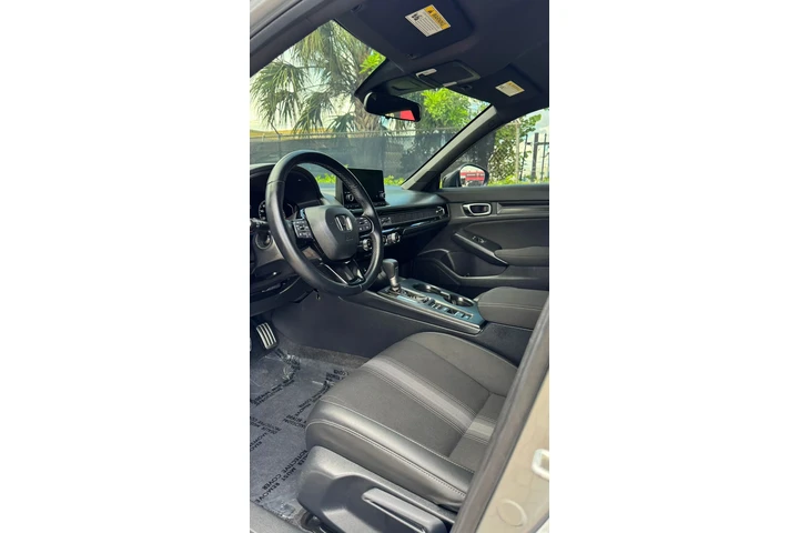 $17999 : 🚘*Honda Civic Sport 2025* image 6