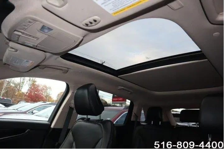 $33947 : Lincoln Nautilus 2022 AWD Re image 10