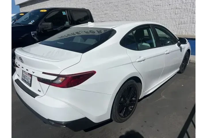 $29988 : Toyota Camry 2025 SE 4dr Sed image 8
