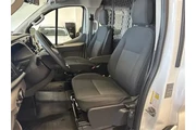 $31000 : Ford Transit 2023 250 3dr SW thumbnail