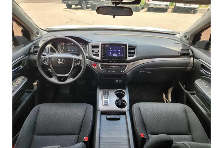 $21985 : 2020 Ridgeline Sport image 4