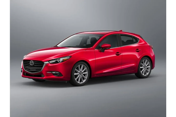 $13720 : Mazda Mazda3 2018 Touring 4d image 1