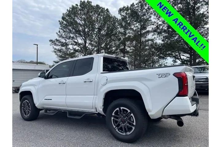 $37039 : Toyota Tacoma 2024 4x2 SR5 4 image 6