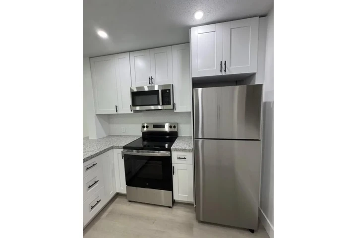 $1000 : APT EN LOS ANGELES CON PARKING image 2