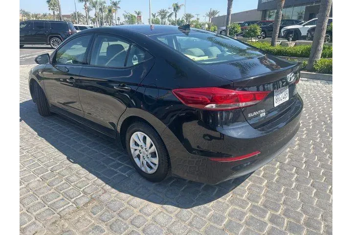 $10995 : Hyundai ELANTRA 2017 image 4