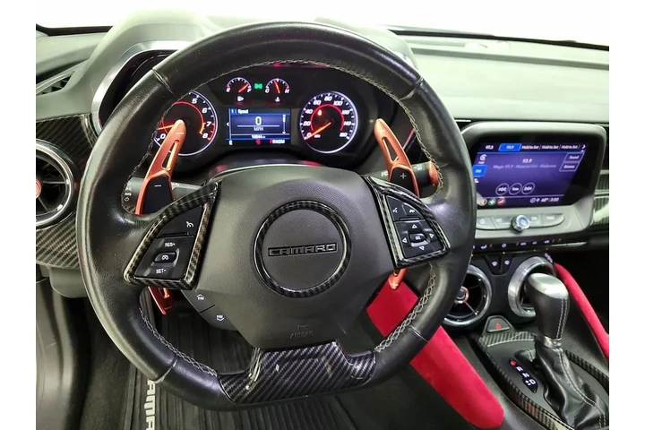 $30998 : Chevrolet Camaro 2024 LT 2dr image 10