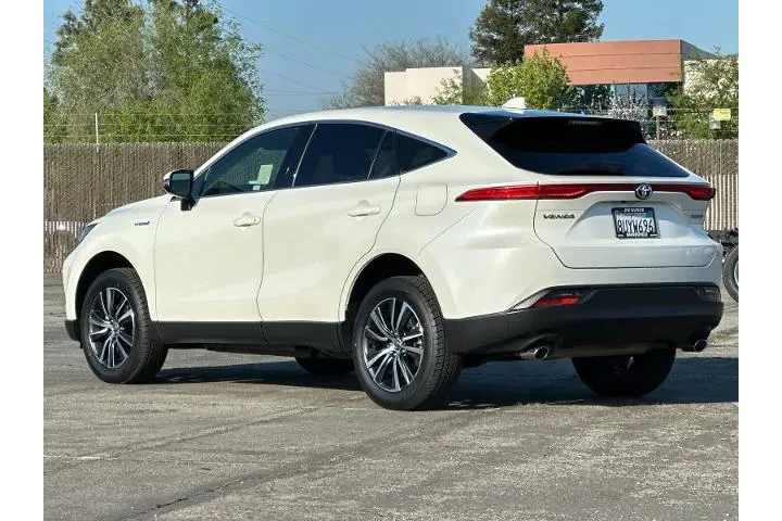 $24520 : Toyota Venza 2021 AWD LE 4dr image 5