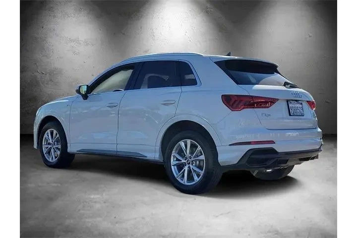 $24110 : Audi Q3 2022 AWD quattro S l image 4